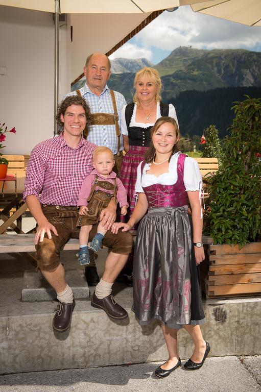 Gasthaus & Pension Alphorn Лех Экстерьер фото